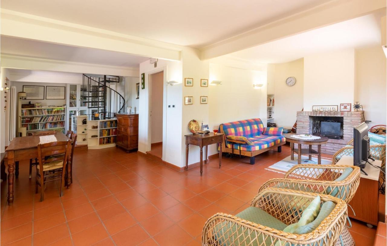 Nice Home In San Giustino Pg Экстерьер фото